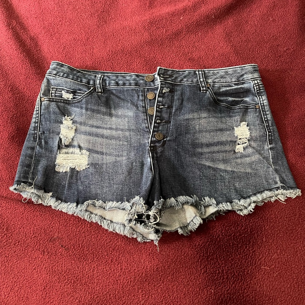 Refuge distressed dark wash shorts